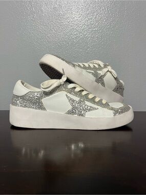 Silver Glitter Star Low-Top Sneakers - Women's